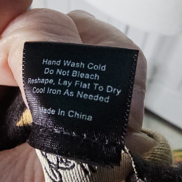 Assorted scarf bundle Vera Bradley unbranded - Picture 8 of 12